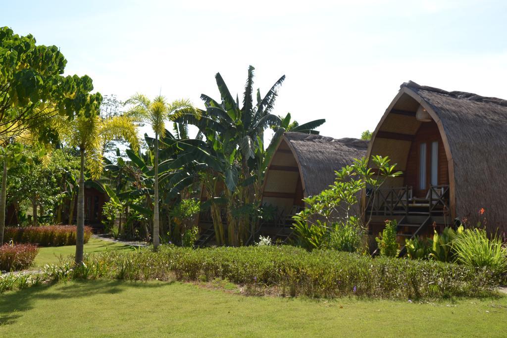 Ekas Breaks Hotel Bagian luar foto