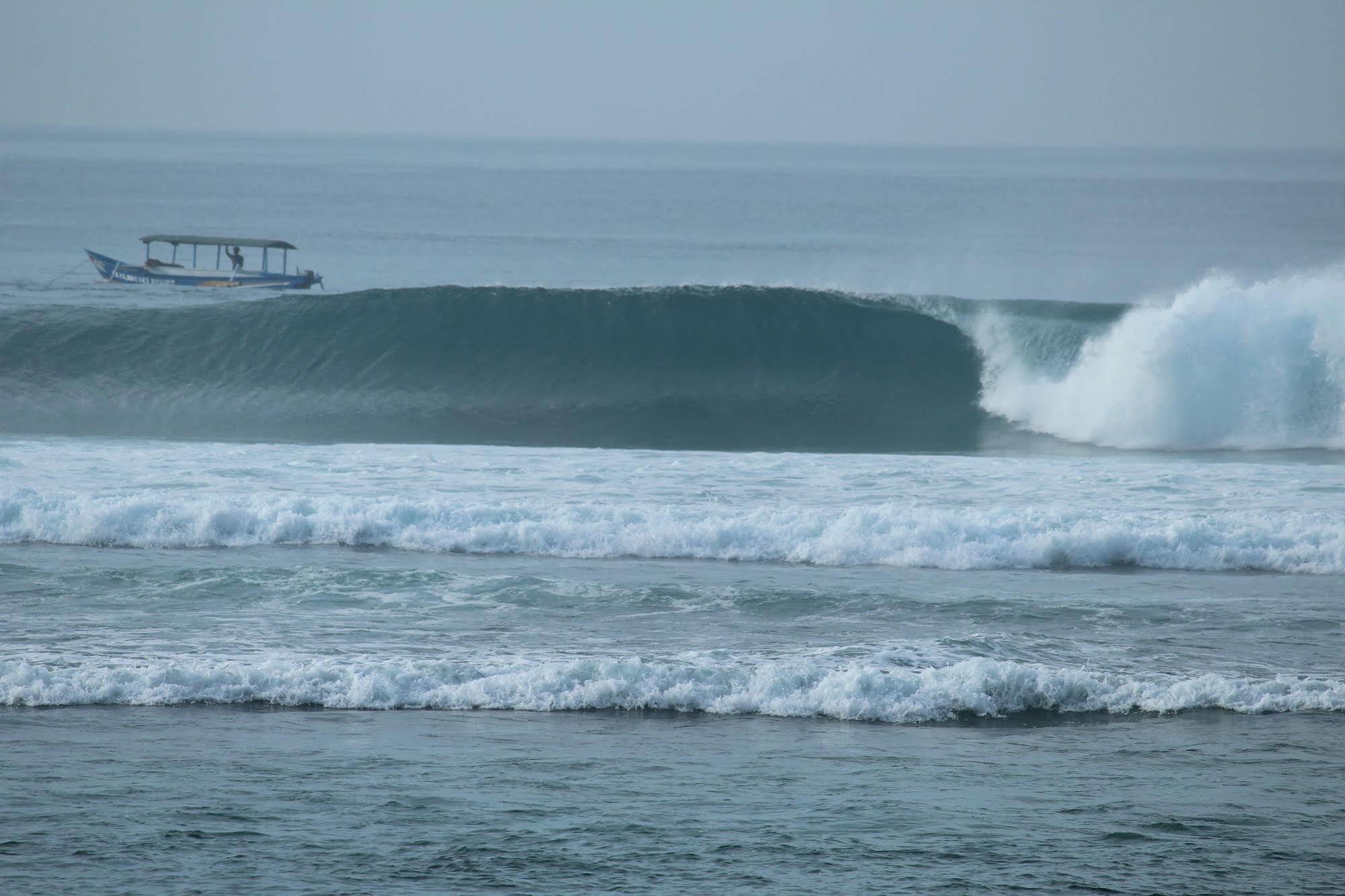 Ekas Breaks Hotel Bagian luar foto